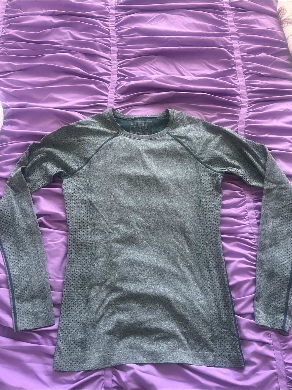 NWOT Performance Long-Sleeve Active Top - Caribbean blue sz M